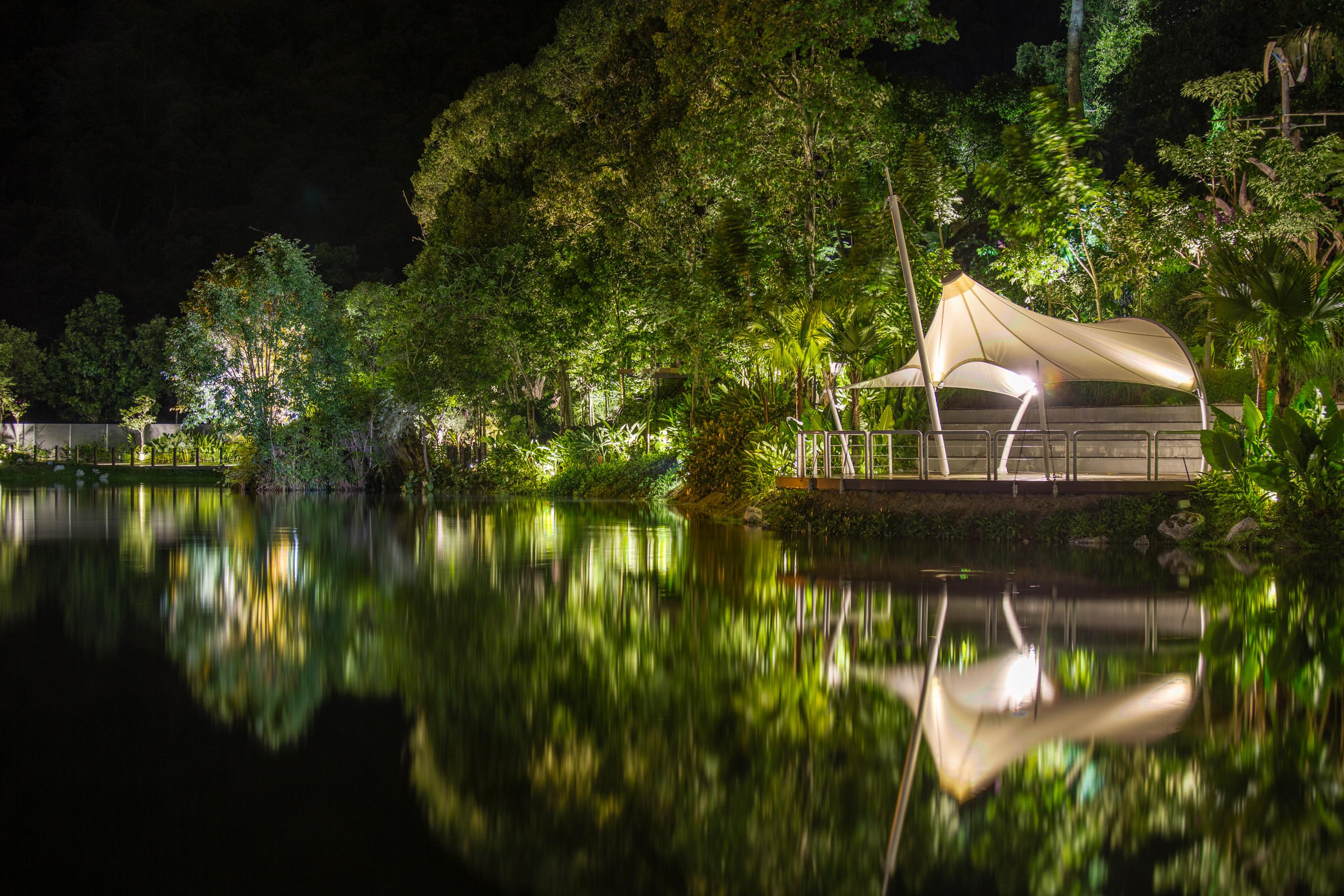 Tui Blue The Haven Ipoh Hotel Exterior photo The lake at night