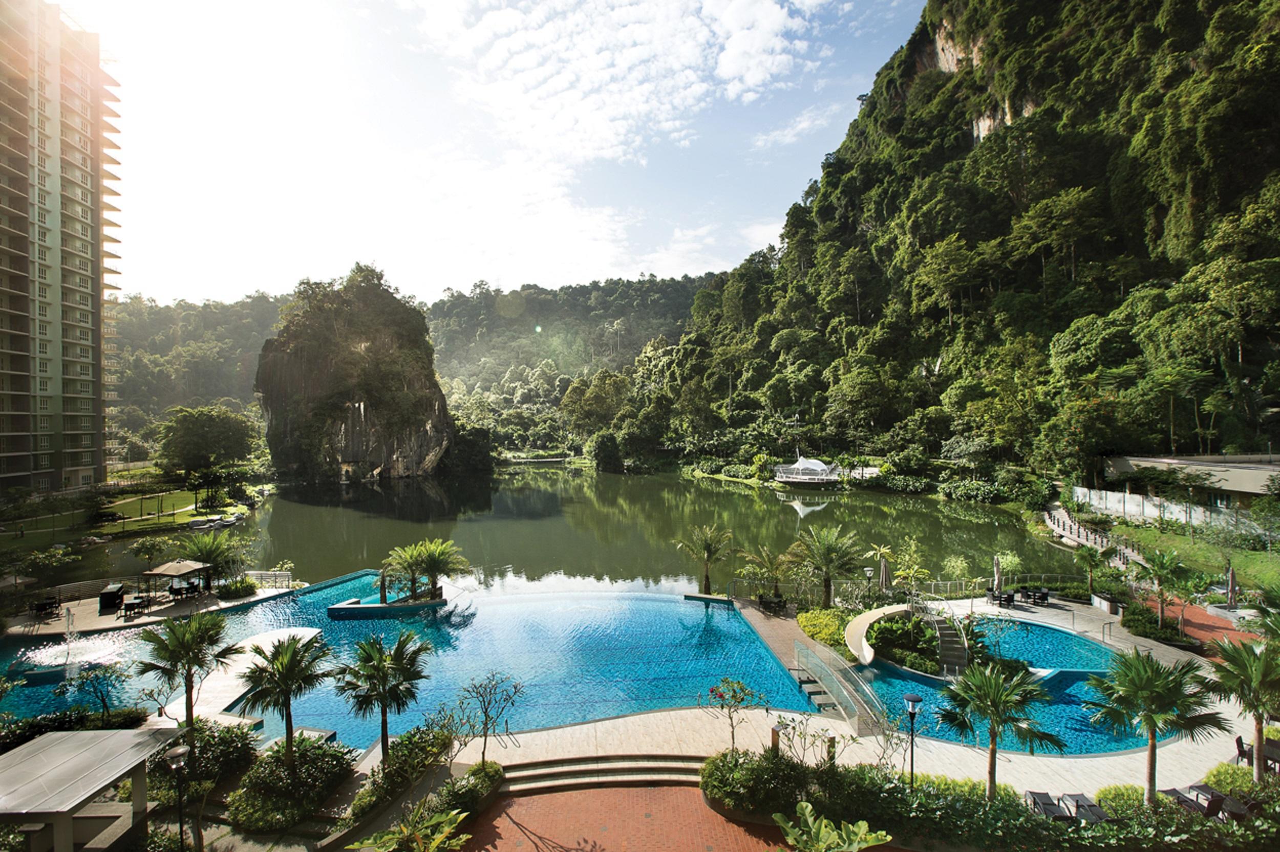 Tui Blue The Haven Ipoh Hotel Exterior photo The Lake